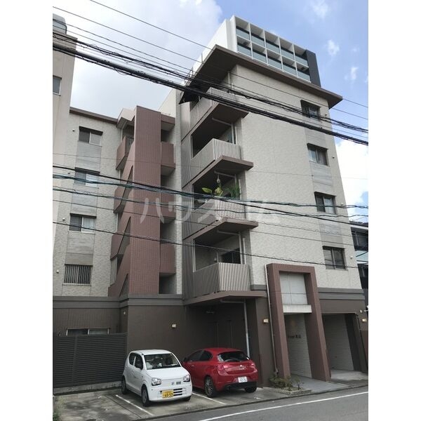 15/21 エントランス