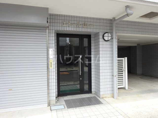 2/5 エントランス