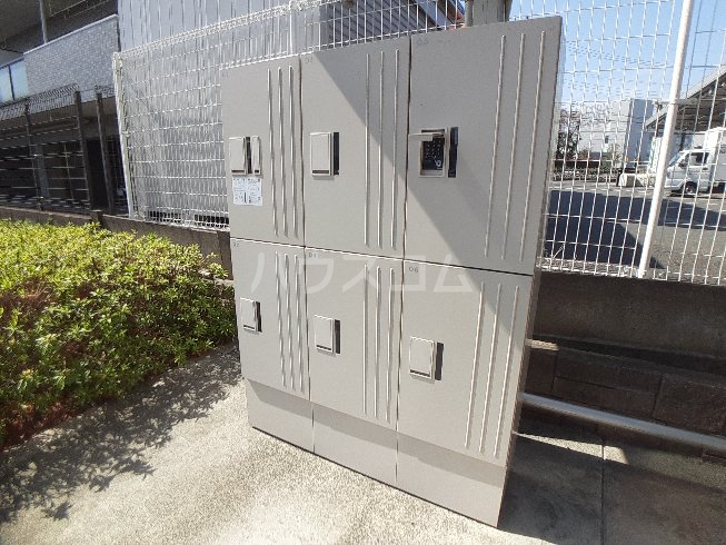 21/30 エントランス