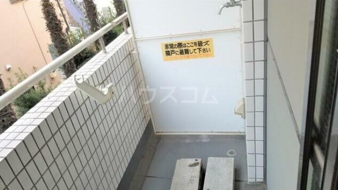 20/30 バルコニー