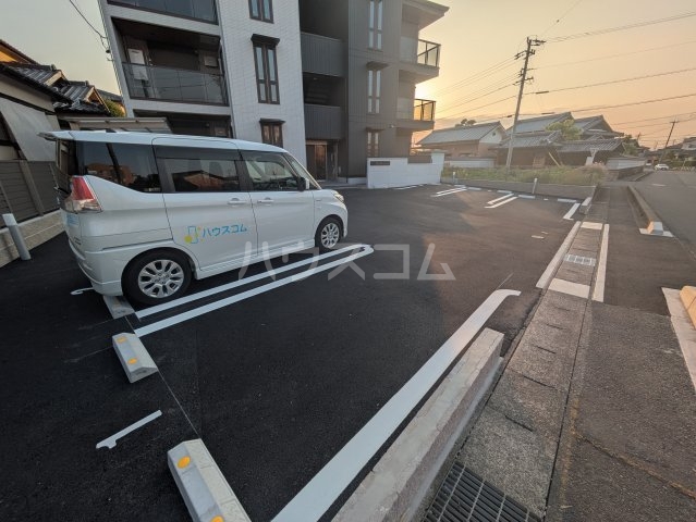 3/6 駐車場