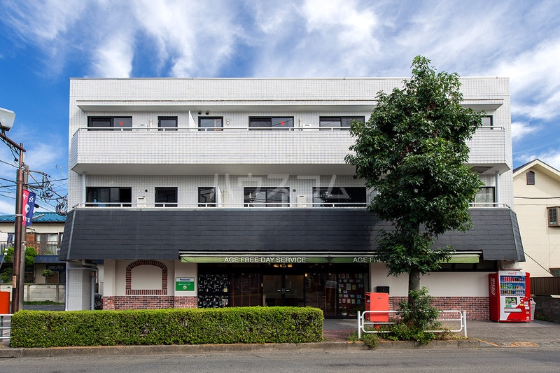 14/21 エントランス