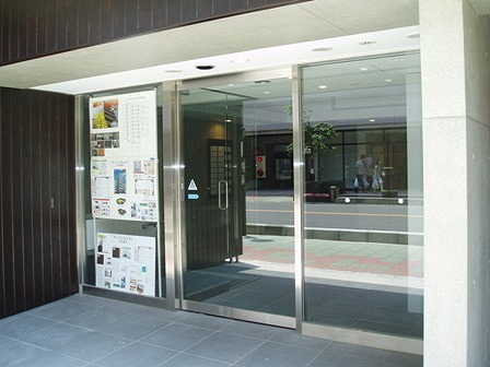 20/27 エントランス