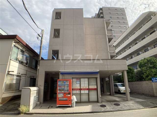 16/27 エントランス