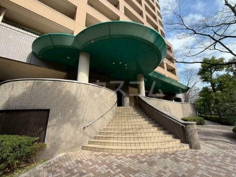 15/26 エントランス