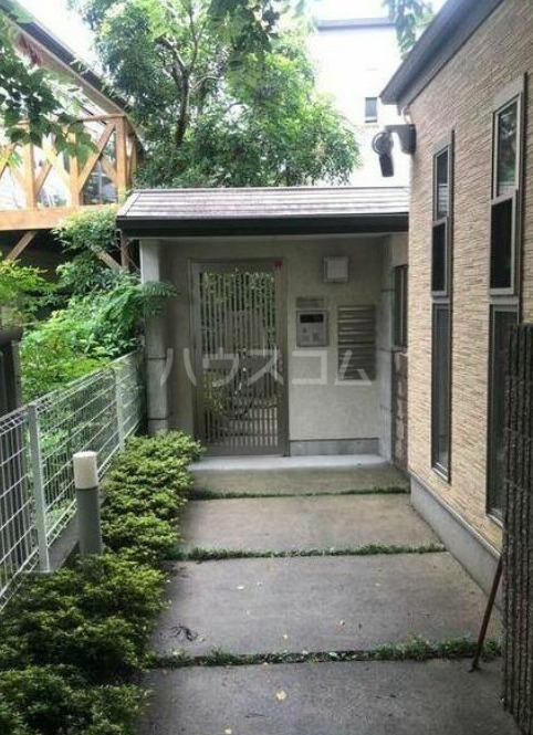 14/24 エントランス