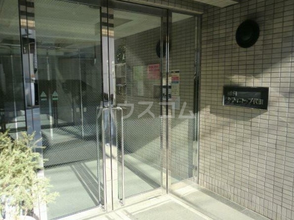 19/29 エントランス