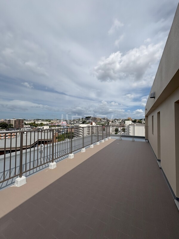 13/19 バルコニー