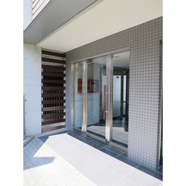 15/24 エントランス