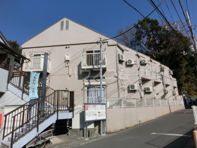 15/16 エントランス