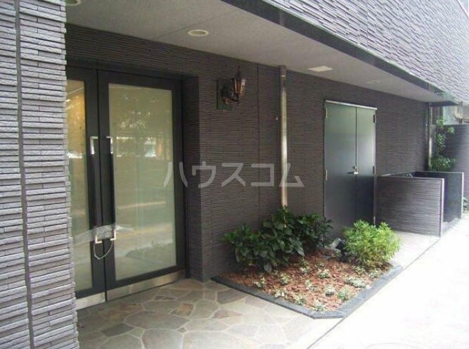 14/23 エントランス