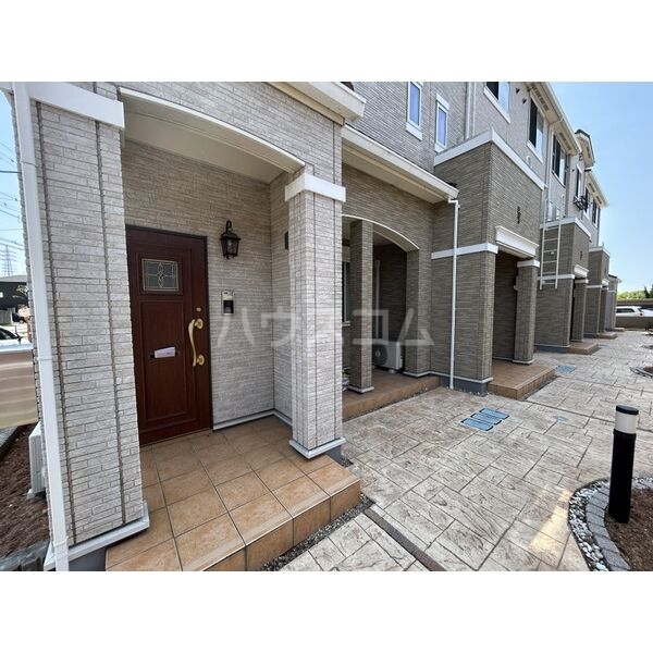 16/25 エントランス