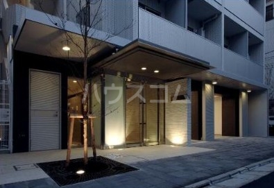 17/23 エントランス