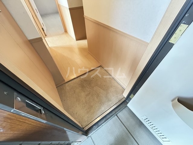 13/30 玄関
