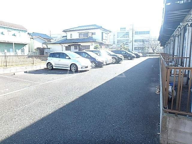 14/15 駐車場