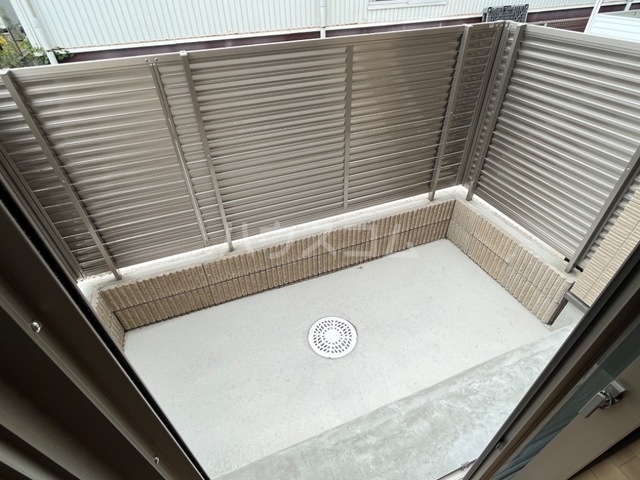 18/30 バルコニー