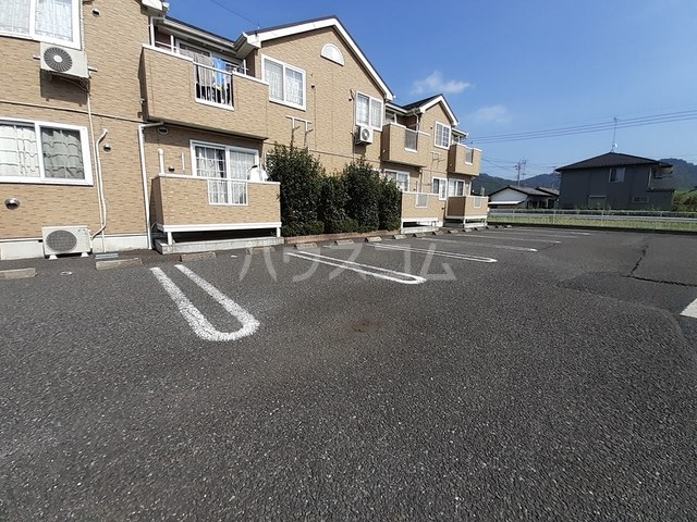 2/8 駐車場