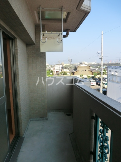 13/23 バルコニー