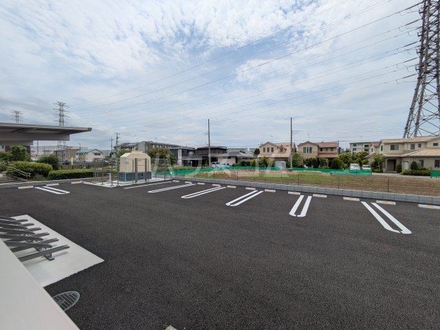 23/30 駐車場