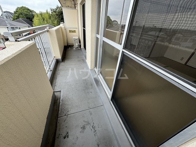 20/30 バルコニー