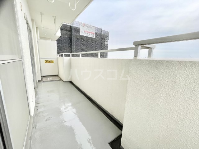 19/25 バルコニー