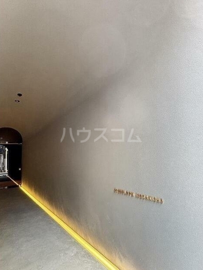 17/26 エントランス