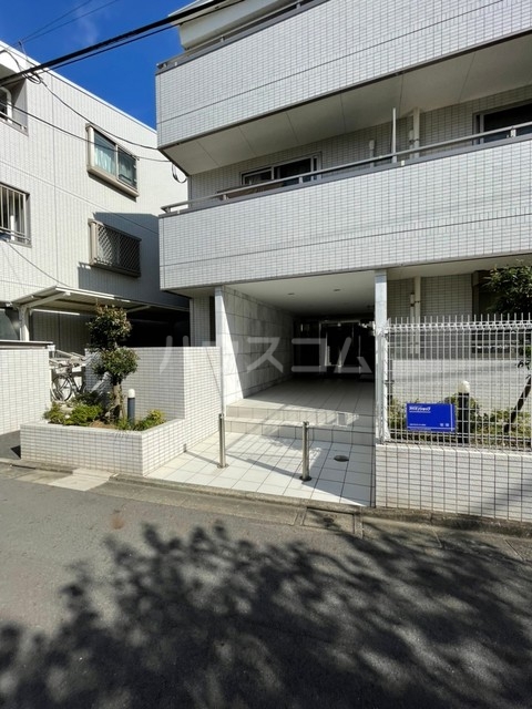 29/30 エントランス