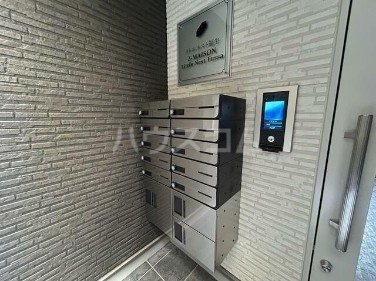 14/16 エントランス