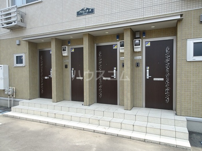 17/20 エントランス