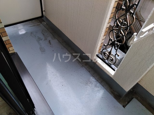 13/21 バルコニー