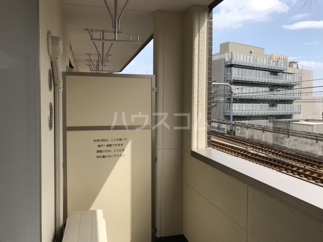 19/28 バルコニー