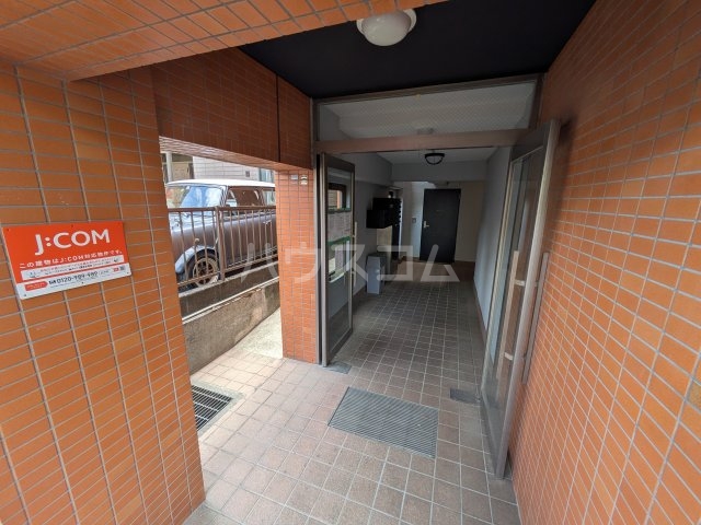 3/10 エントランス