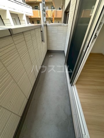 21/30 バルコニー