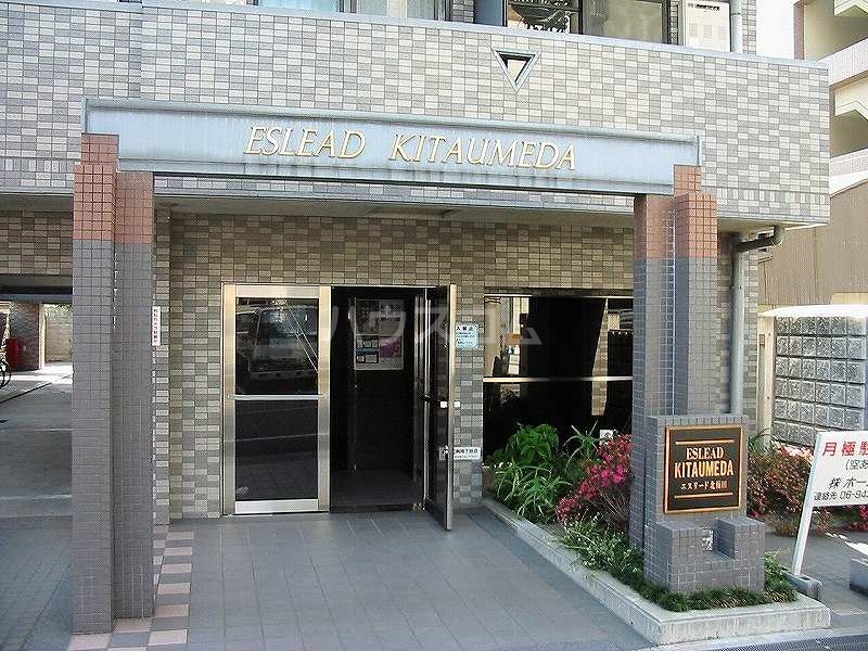 13/22 エントランス