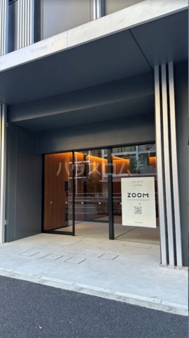 15/22 エントランス