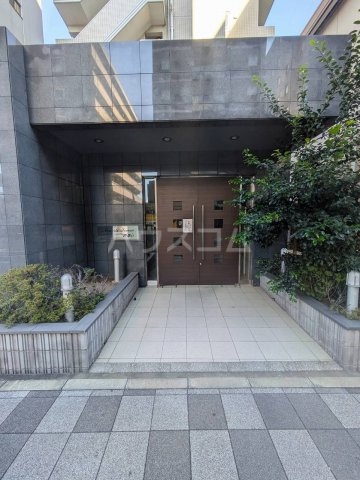 29/30 エントランス