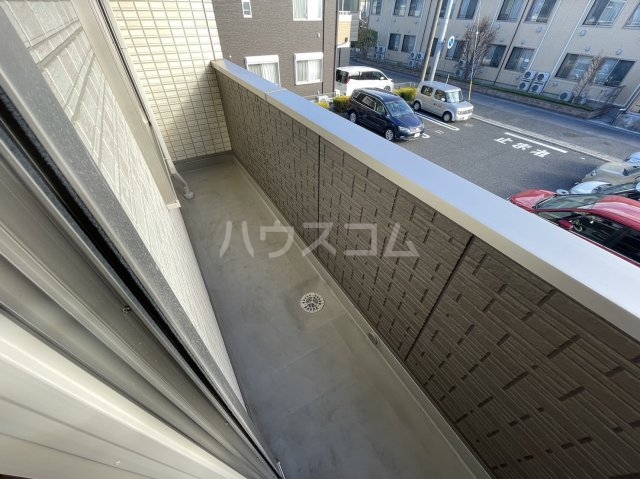 15/28 バルコニー