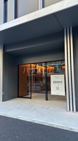 15/22 エントランス