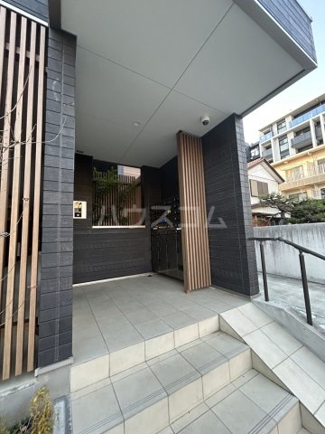 29/30 エントランス