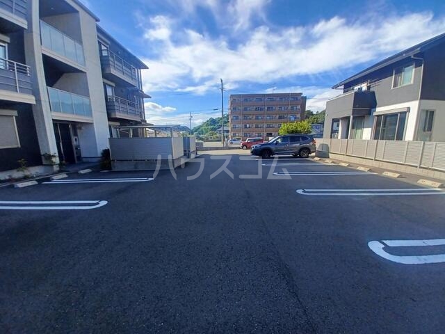 16/26 駐車場