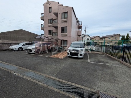 18/26 駐車場
