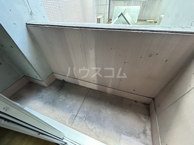 19/27 バルコニー