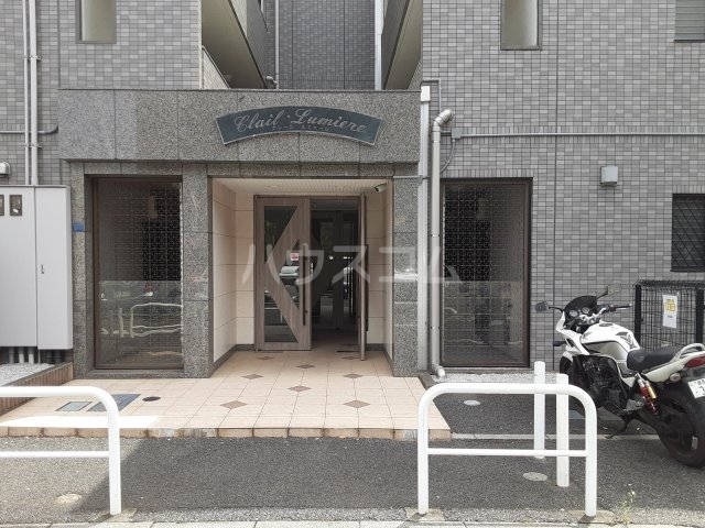 16/26 エントランス