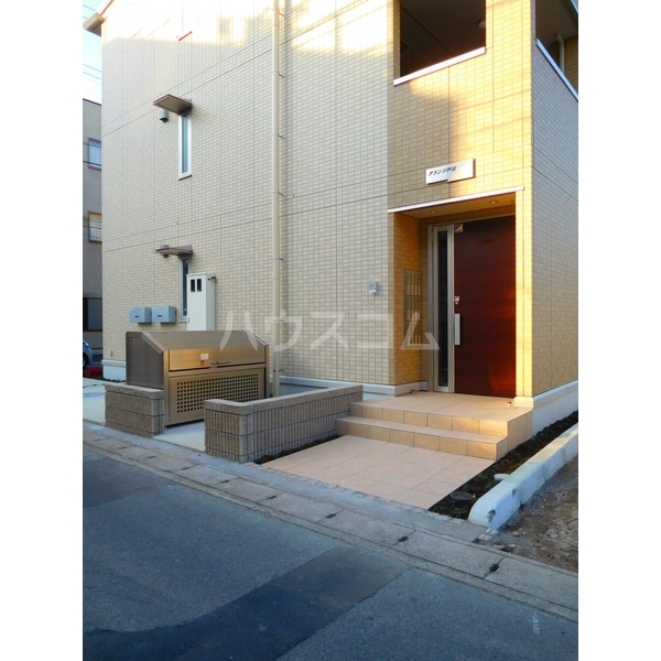 2/7 エントランス