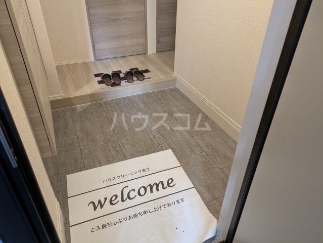 14/30 玄関