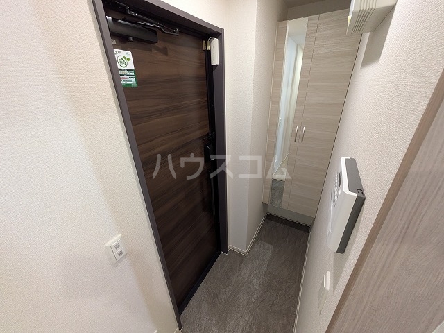13/30 玄関