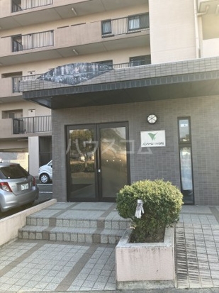 28/30 エントランス