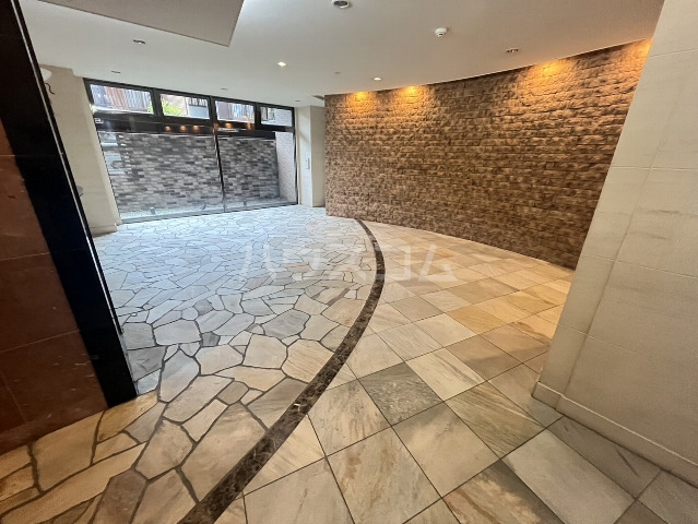 2/6 エントランス