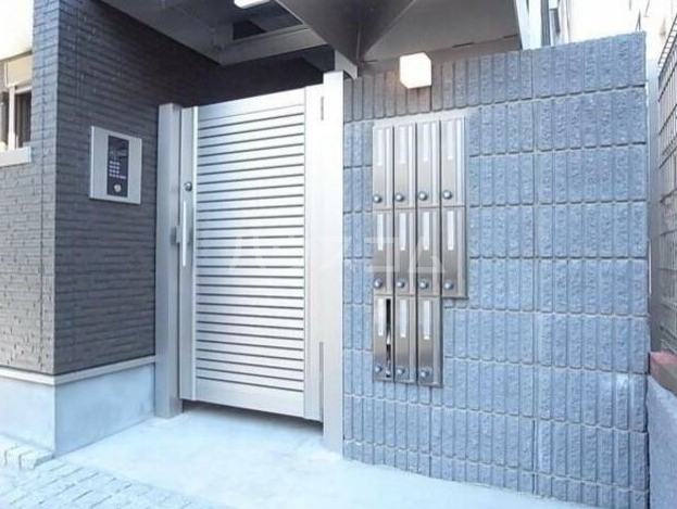 20/25 エントランス