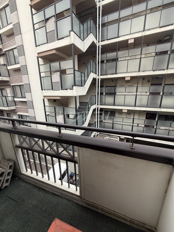 11/11 バルコニー